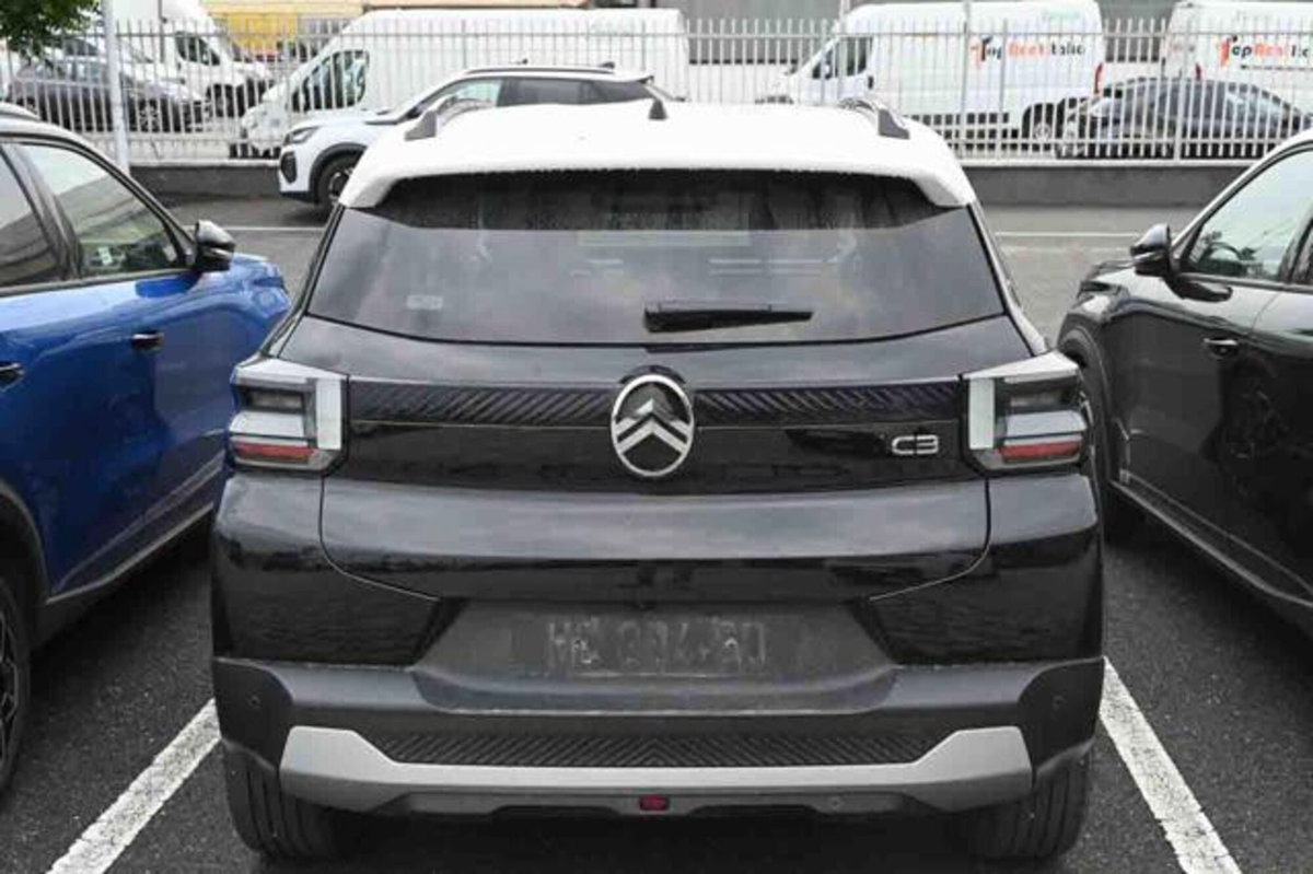 Citroen C3 1.2 puretech turbo Max 100cv s&s (17)