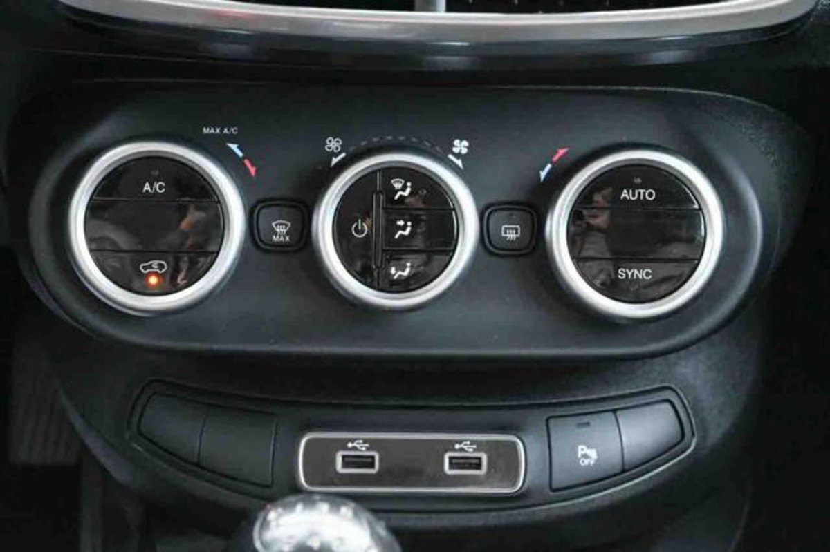 Fiat 500X 1.3 T4 150 CV DCT Lounge (14)