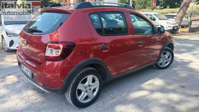 Dacia Sandero Stepway 1.5 dCi 8V 90CV (4)