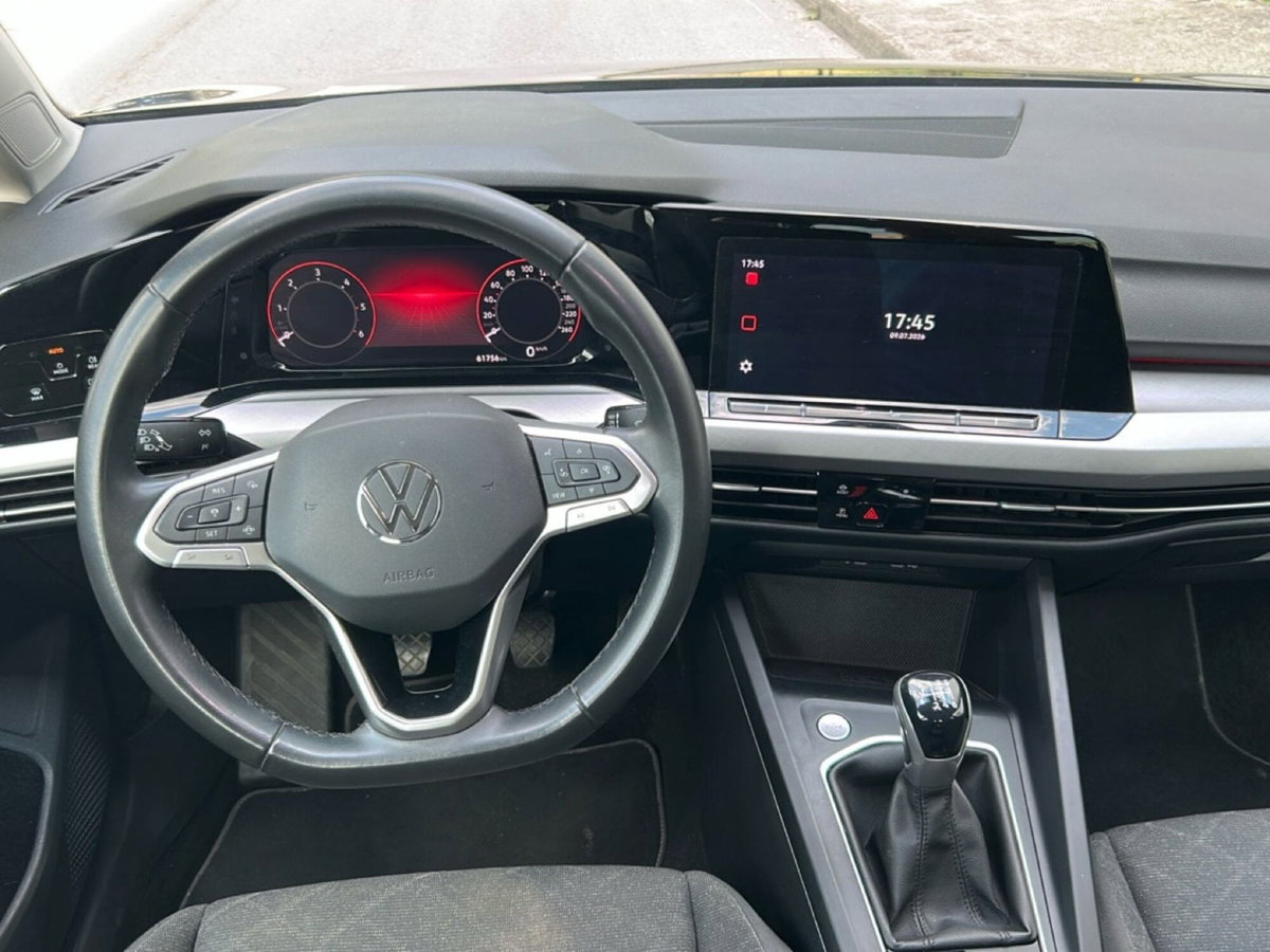 Volkswagen Golf 2.0 TDI SCR Life (11)