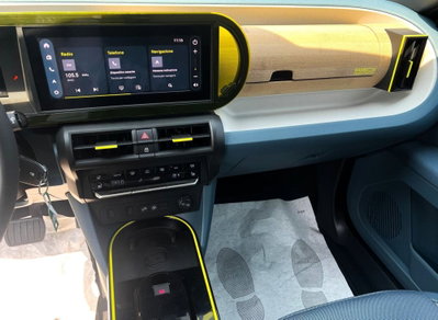 Fiat Grande Panda 1.2 hybrid La Prima 110cv edct (13)