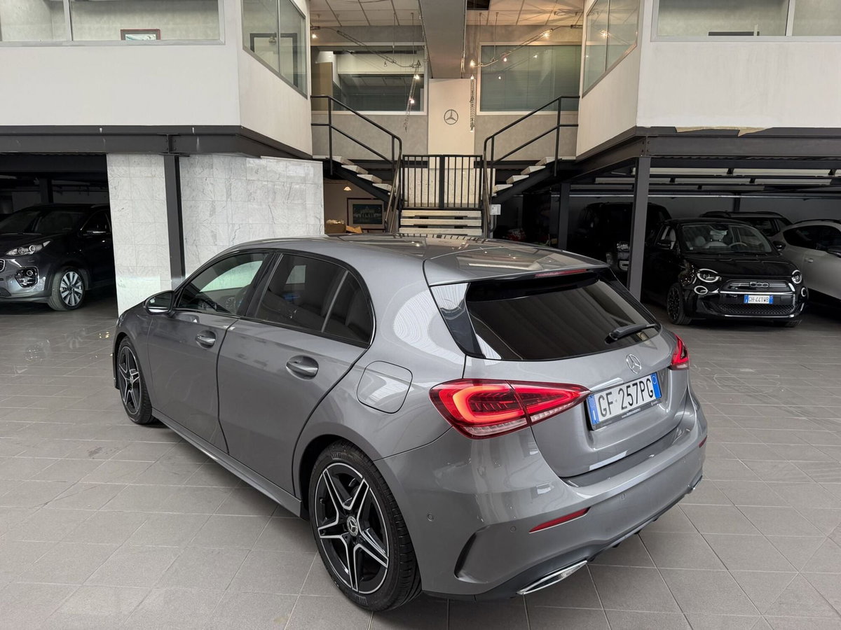 Mercedes-Benz Classe A 180 d Premium (6)