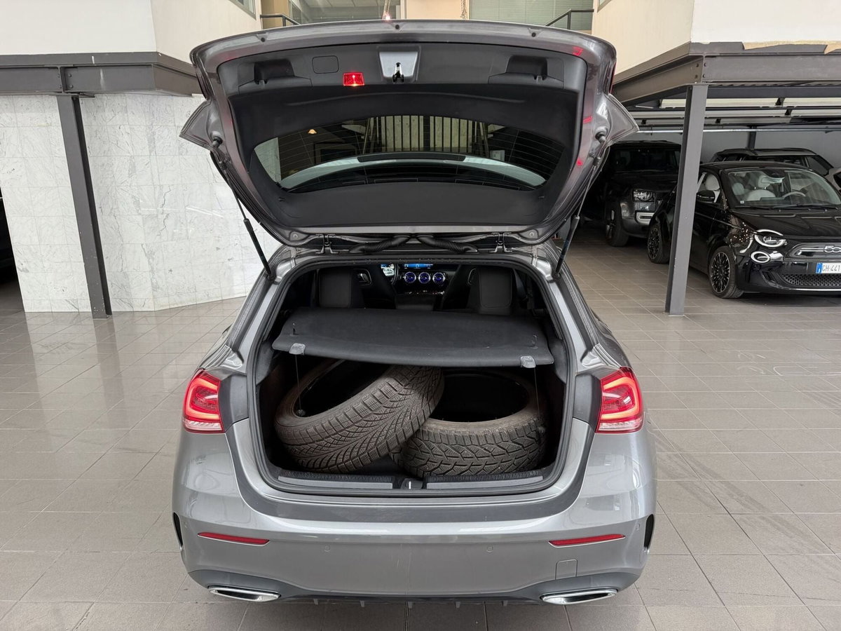 Mercedes-Benz Classe A 180 d Premium (7)