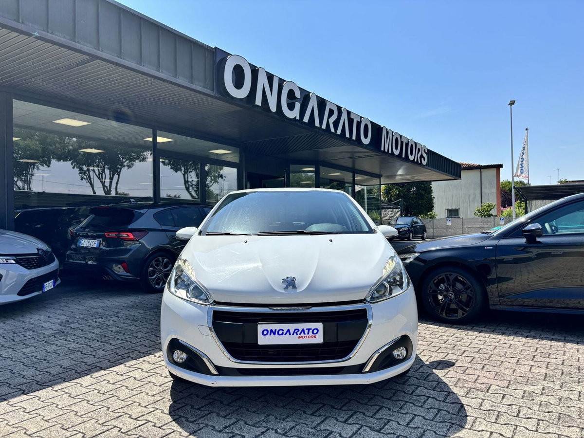 Peugeot 208 68 5 porte Active (2)