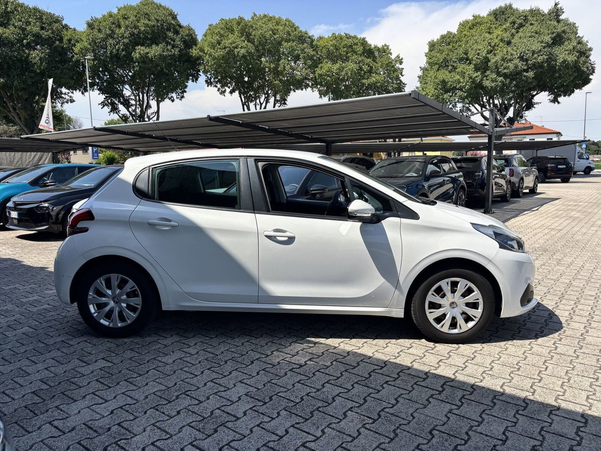 Peugeot 208 68 5 porte Active (4)