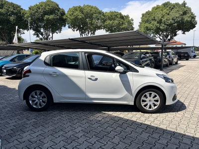 Peugeot 208 68 5 porte Active (4)