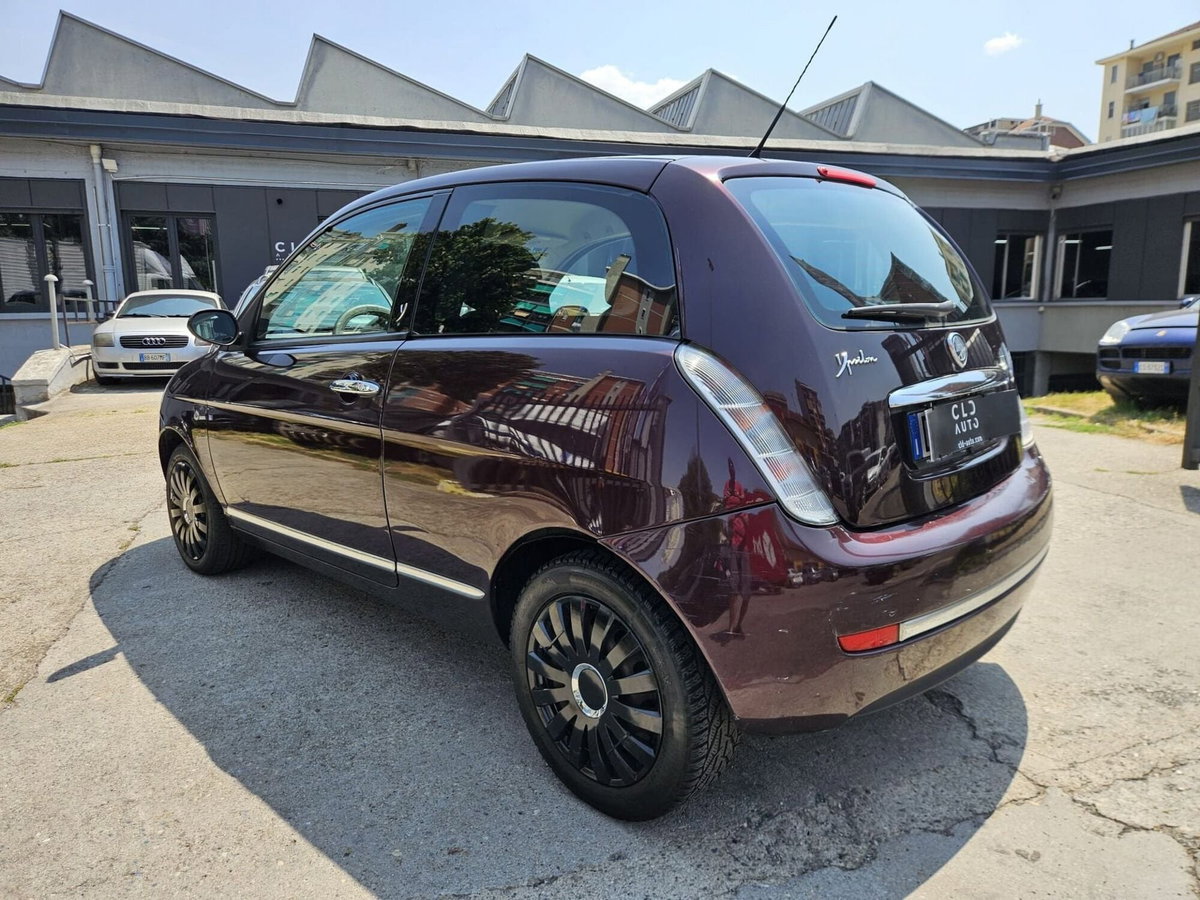 Lancia Ypsilon 1.2 (4)