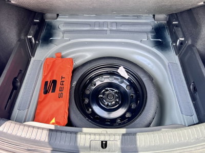 SEAT Leon ST 1.6 TDI 115 CV Business (10)