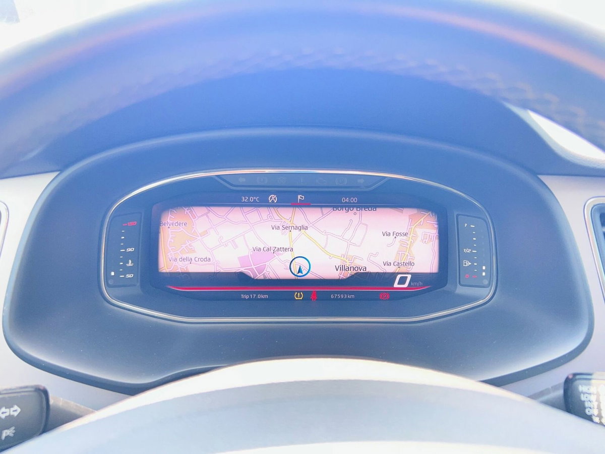 SEAT Leon ST 1.6 TDI 115 CV Business (15)
