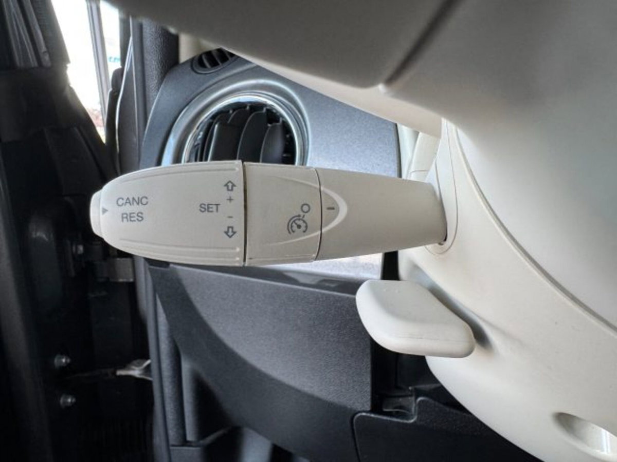 Fiat 500 1.0 Hybrid Cult (12)