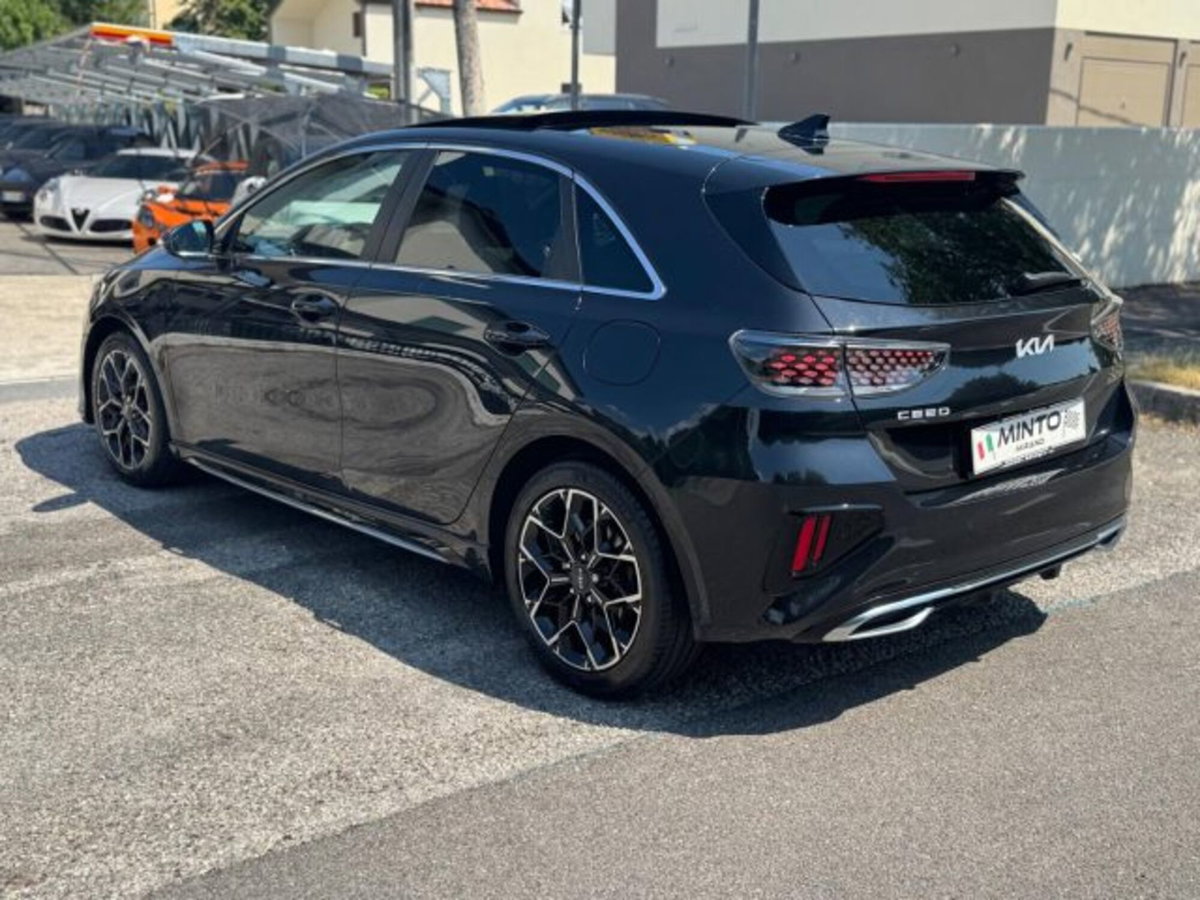 Kia Ceed 1.0 T-GDi 120 CV 5p. GT Line (2)
