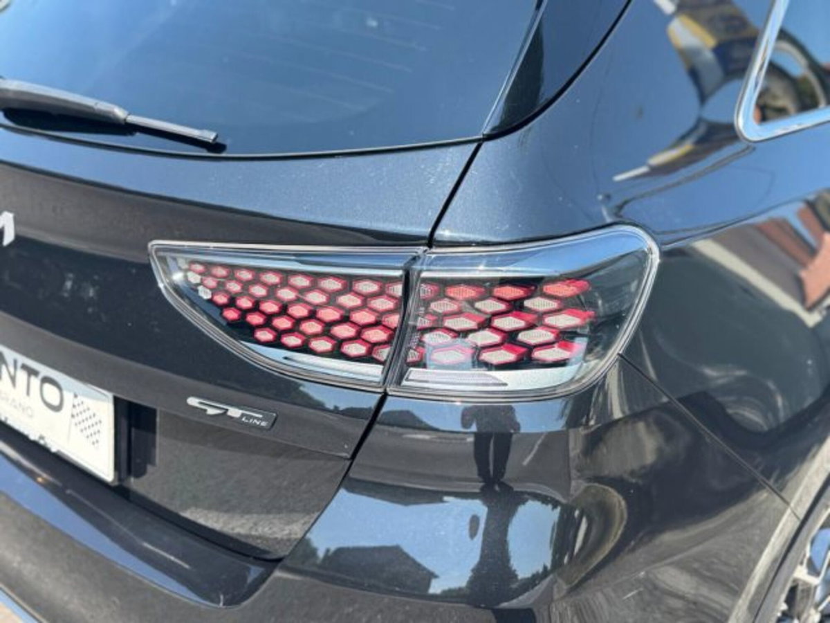 Kia Ceed 1.0 T-GDi 120 CV 5p. GT Line (8)