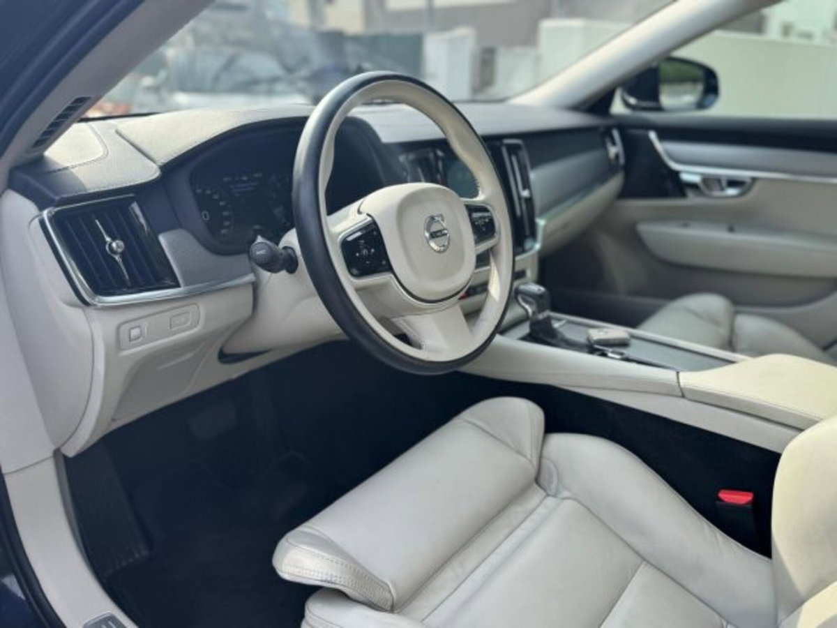 Volvo S90 T4 Geartronic Inscription (11)