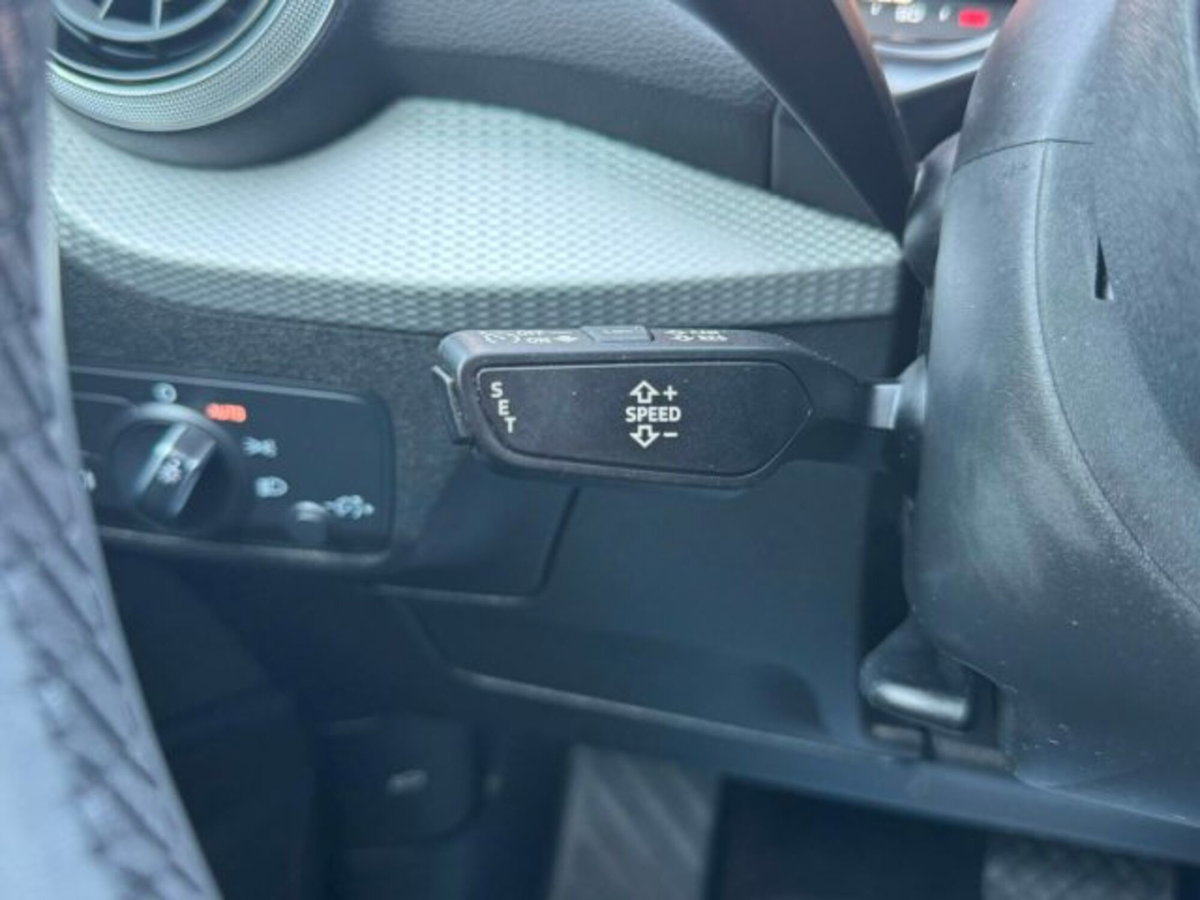 Audi Q2 Q2 35 TFSI S tronic Admired (13)