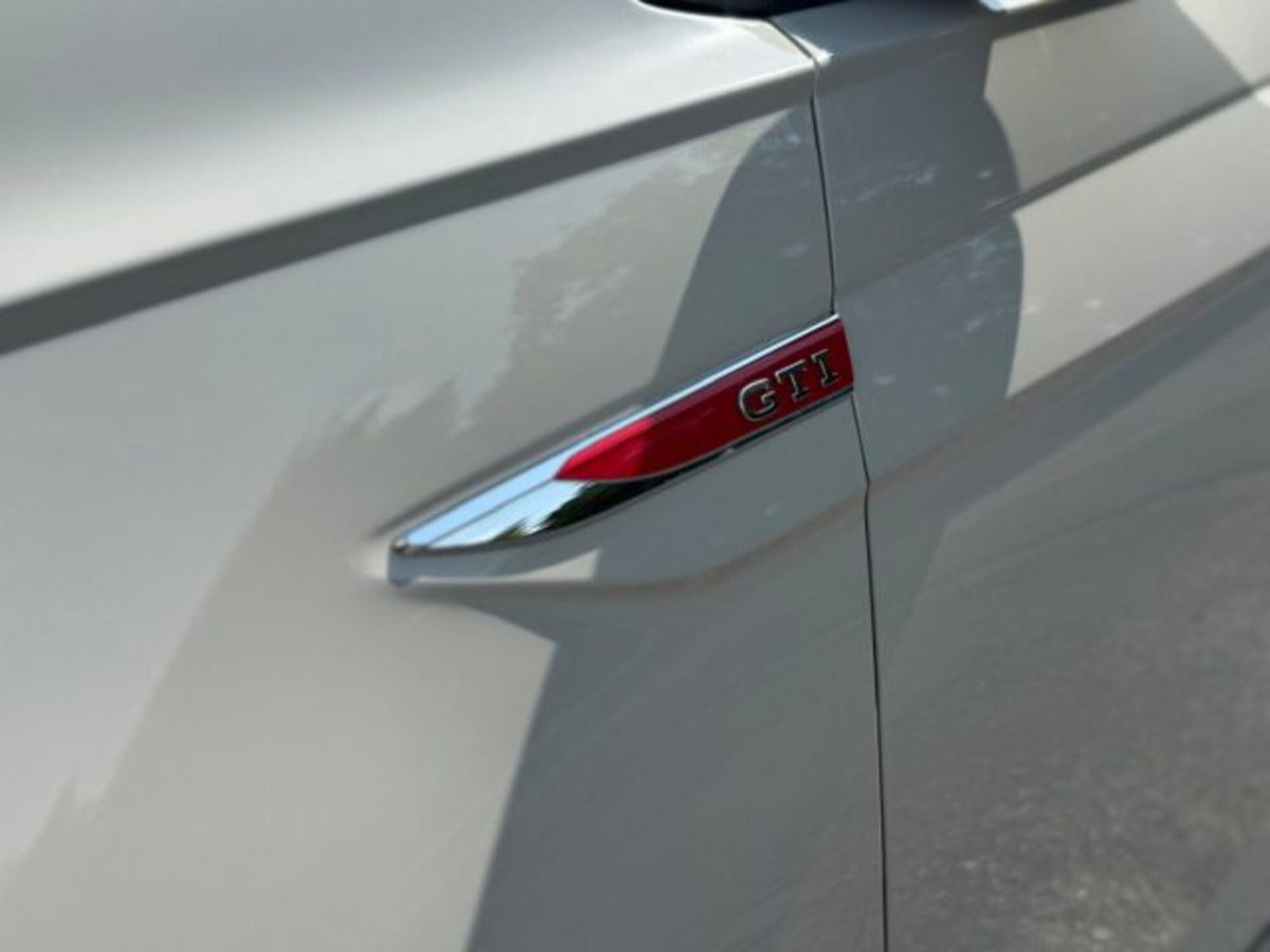 Volkswagen Polo 2.0 tsi GTI dsg (10)