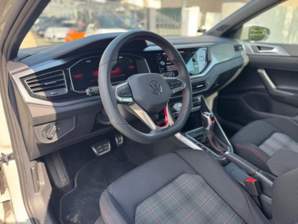Volkswagen Polo 2.0 tsi GTI dsg (14)