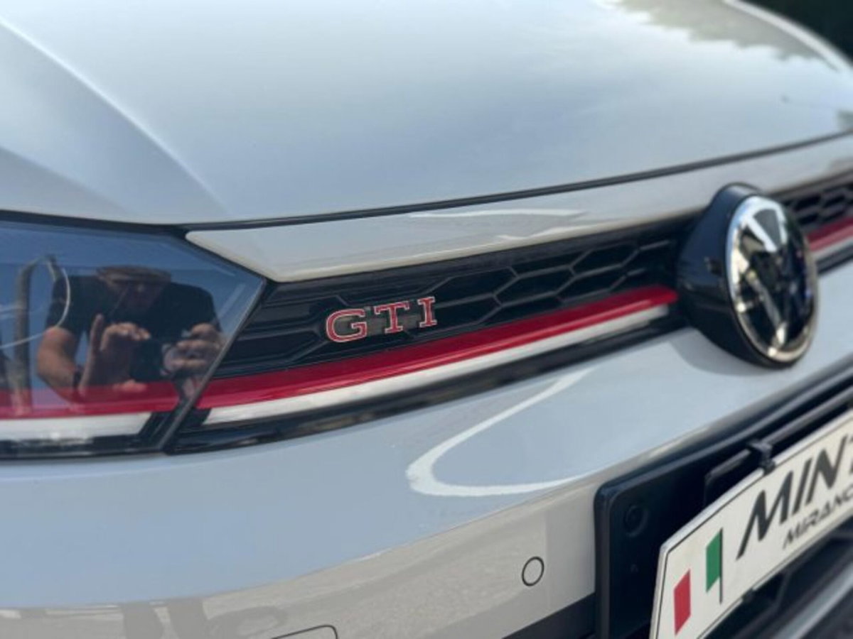 Volkswagen Polo 2.0 tsi GTI dsg (8)