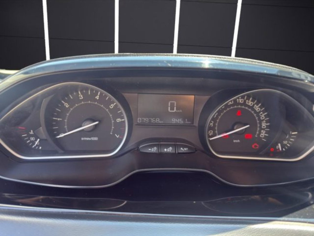 Peugeot 208 82 5 porte Active (11)