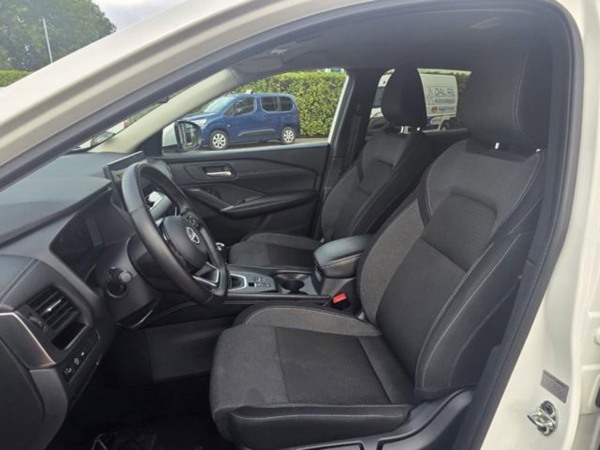 Nissan Qashqai MHEV 140 CV N-Style (15)
