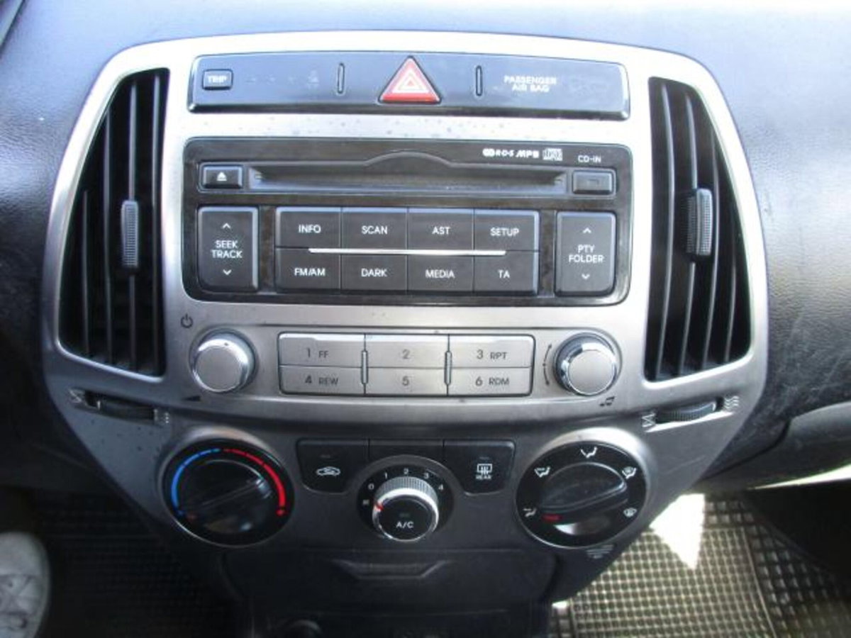 Hyundai i20 1.2 5p. BlueDrive (14)