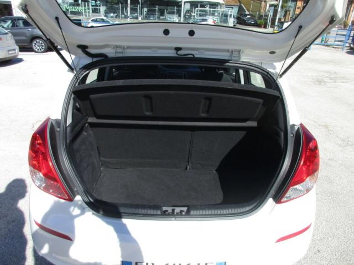 Hyundai i20 1.2 5p. BlueDrive (7)
