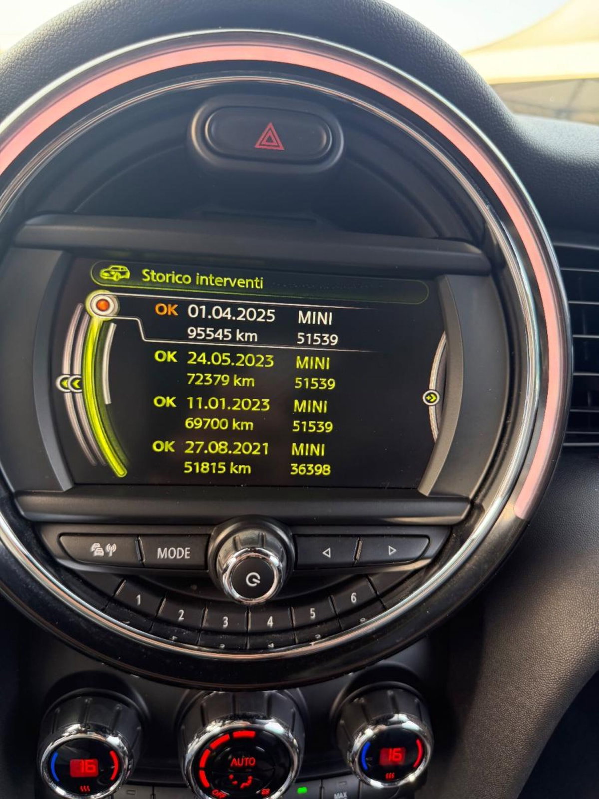 MINI Mini Cabrio 2.0 John Cooper Works Hype Cabrio (15)