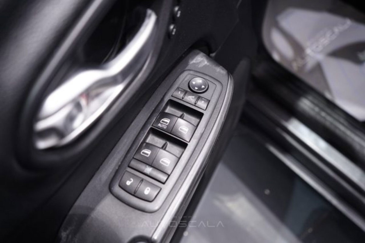 Jeep Cherokee 2.0 Mjt II Limited (10)