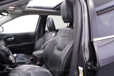 Jeep Cherokee 2.0 Mjt II Limited (11)