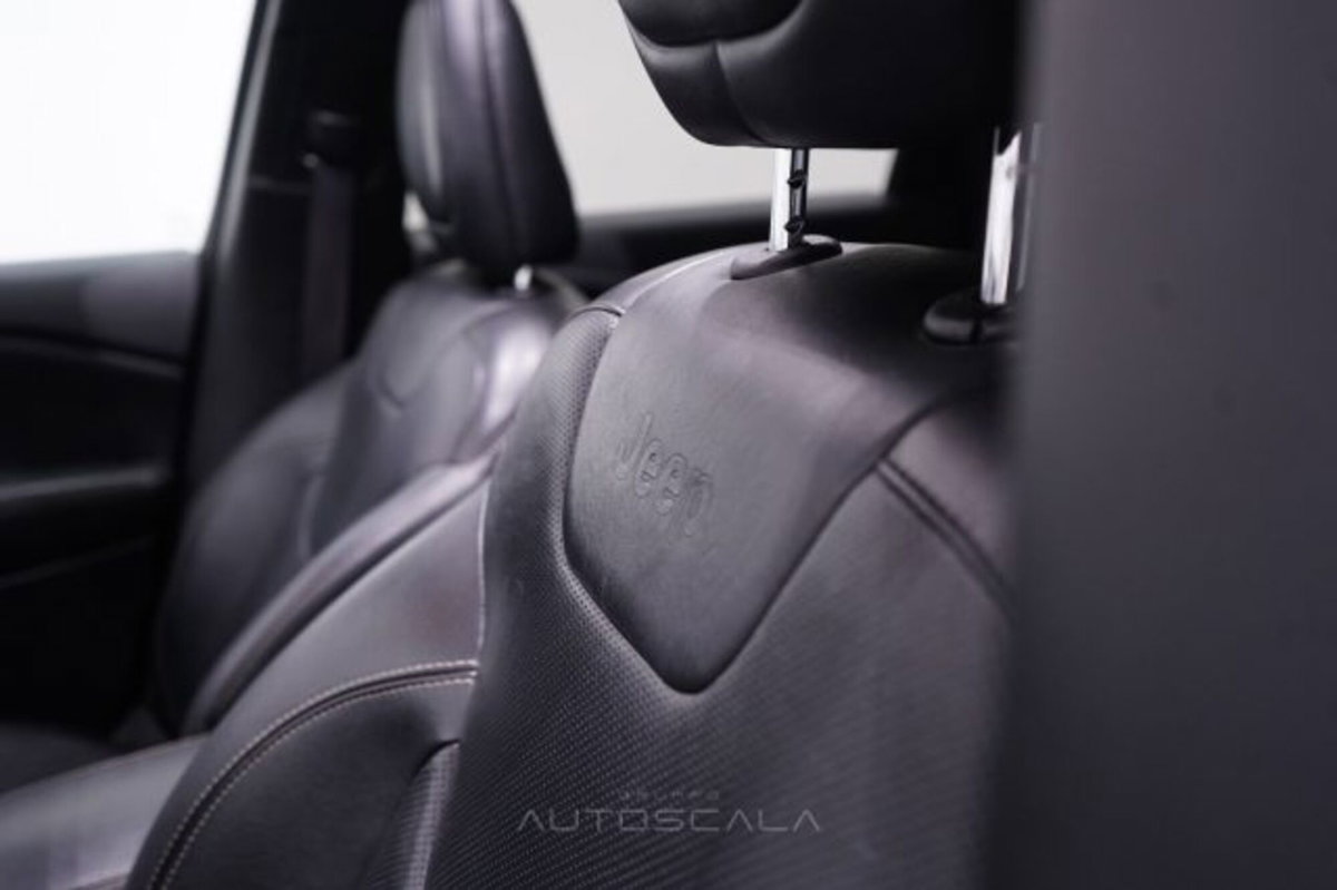 Jeep Cherokee 2.0 Mjt II Limited (12)