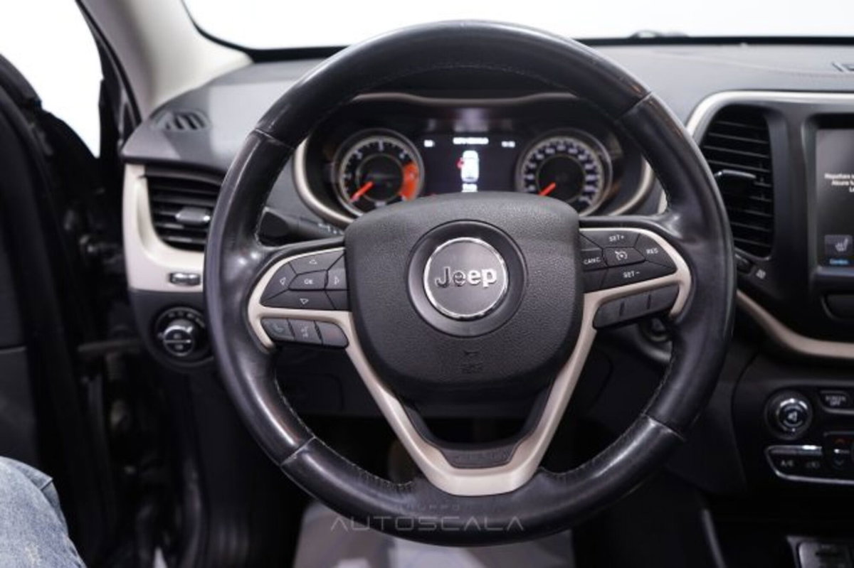 Jeep Cherokee 2.0 Mjt II Limited (14)