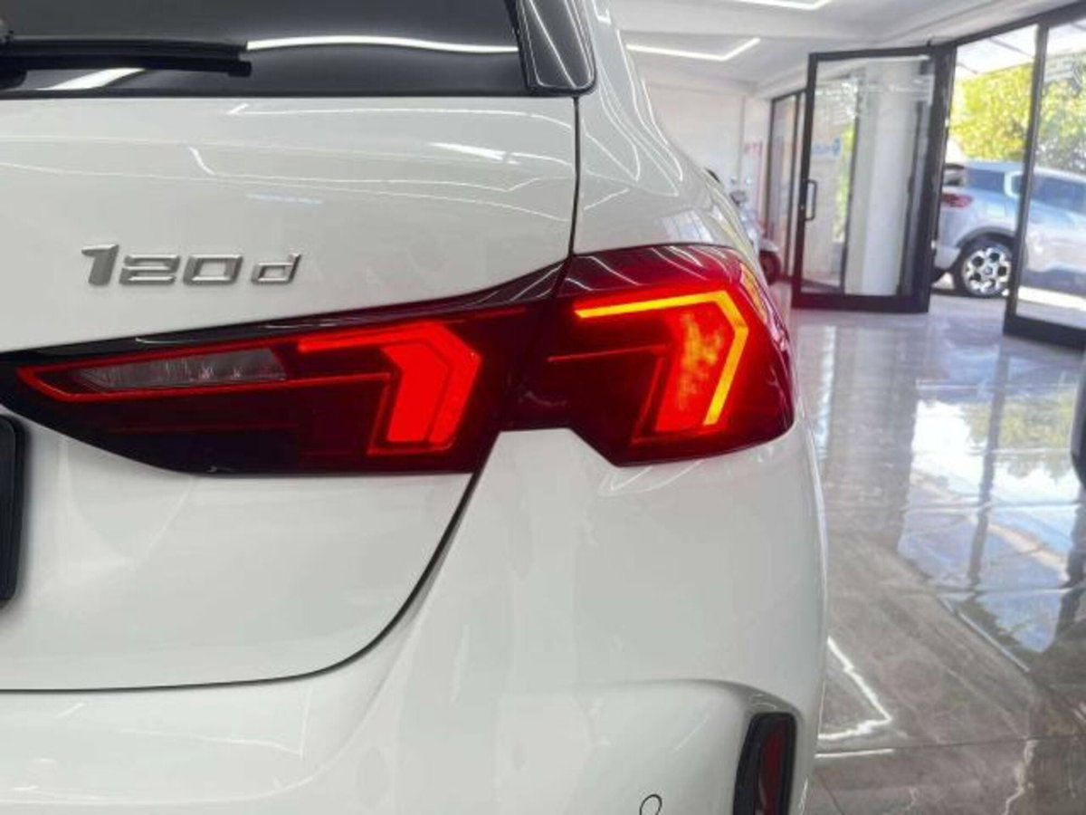 BMW Serie 1 120d Msport auto (10)