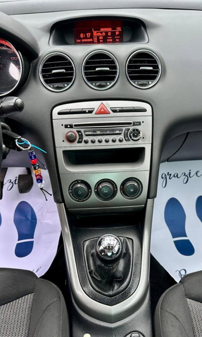 Peugeot 308 Cabrio 1.6 HDi 112CV CC Féline (16)