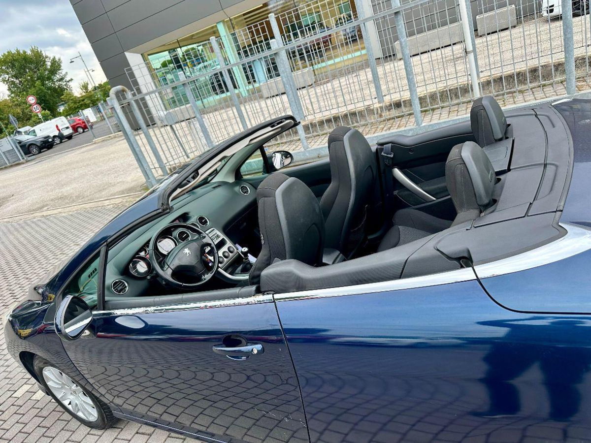 Peugeot 308 Cabrio 1.6 HDi 112CV CC Féline (4)