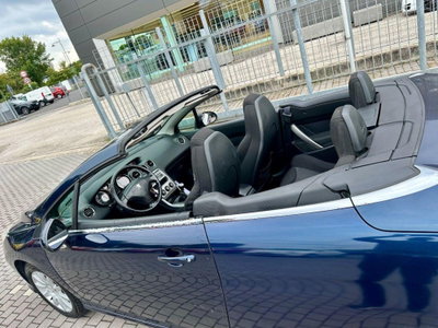 Peugeot 308 Cabrio 1.6 HDi 112CV CC Féline (4)