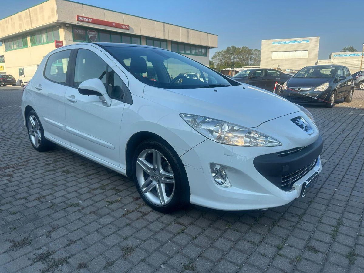 Peugeot 308 1.6 HDi 110CV 5p. Sportium (5)