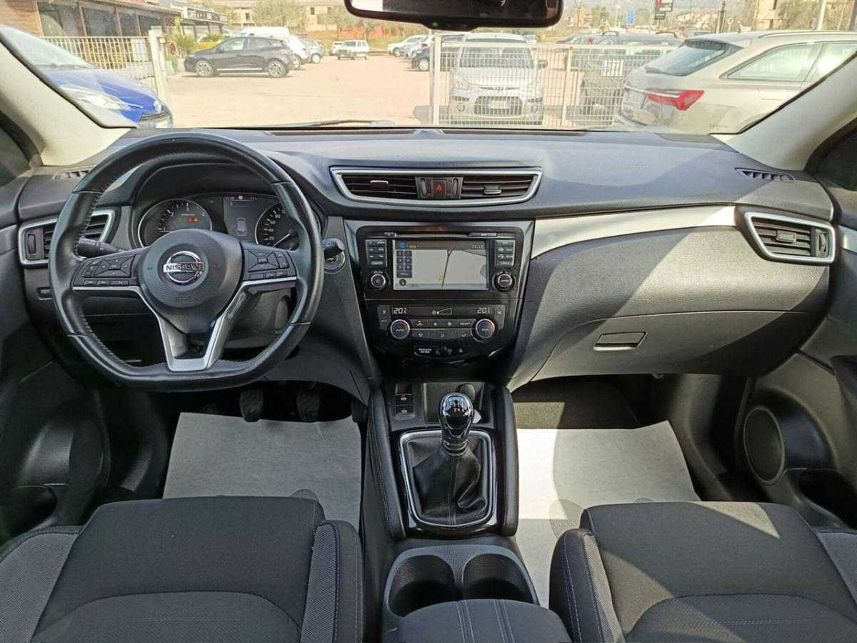 Nissan Qashqai 1.5 dCi Tekna (12)