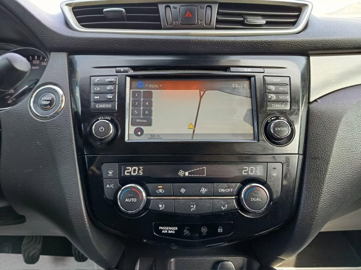 Nissan Qashqai 1.5 dCi Tekna (14)