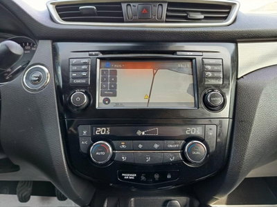 Nissan Qashqai 1.5 dCi Tekna (14)