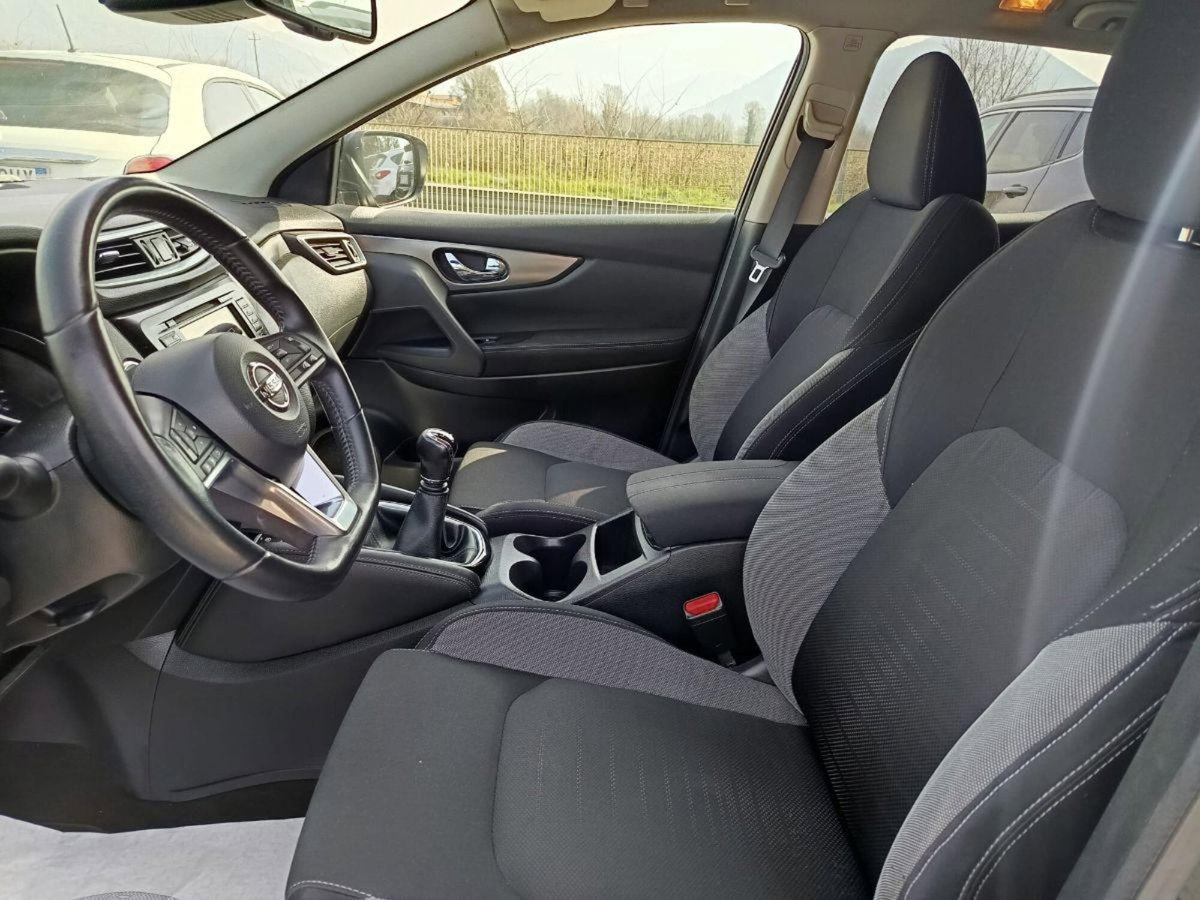 Nissan Qashqai 1.5 dCi Tekna (9)