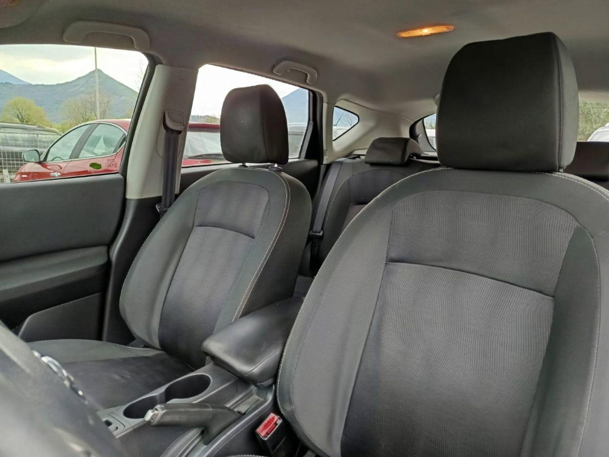 Nissan Qashqai 1.5 dCi Tekna (12)