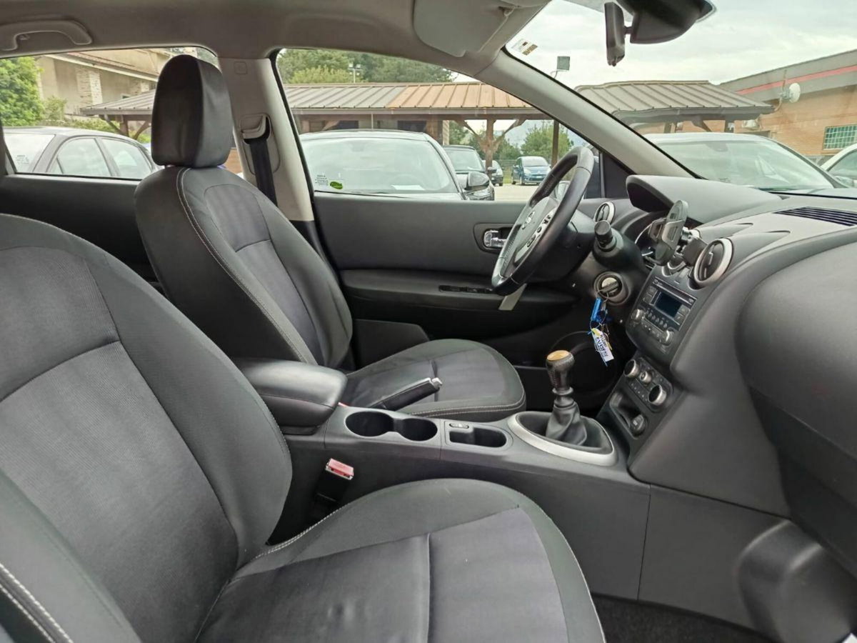 Nissan Qashqai 1.5 dCi Tekna (16)