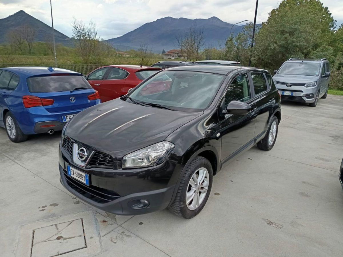 Nissan Qashqai 1.5 dCi Tekna (2)