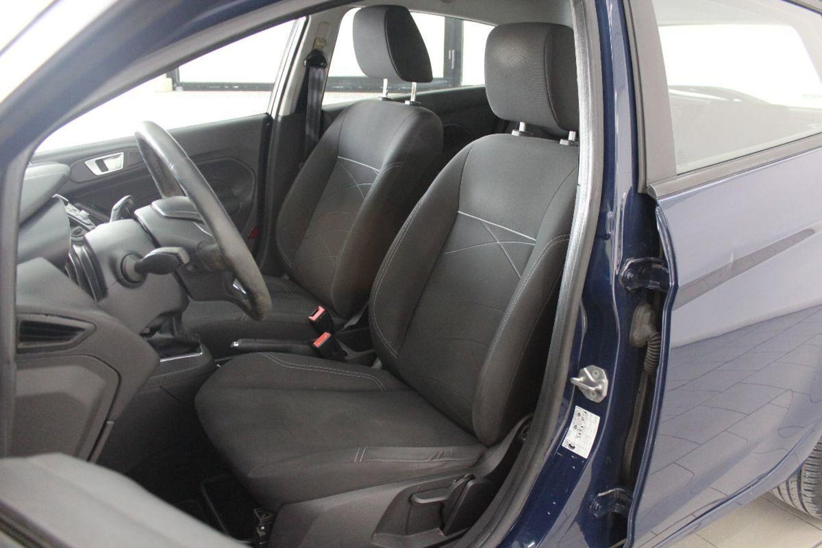 Ford Fiesta 1.0 80CV 5 porte (11)