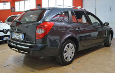 Renault Laguna SporTour 1.9 dCi Grandtour Luxe Dynamique (2)