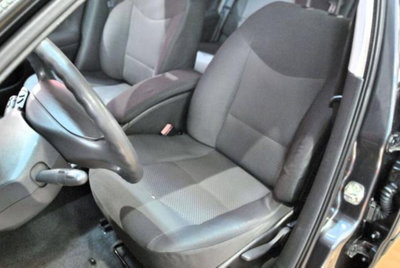 Renault Laguna SporTour 1.9 dCi Grandtour Luxe Dynamique (4)