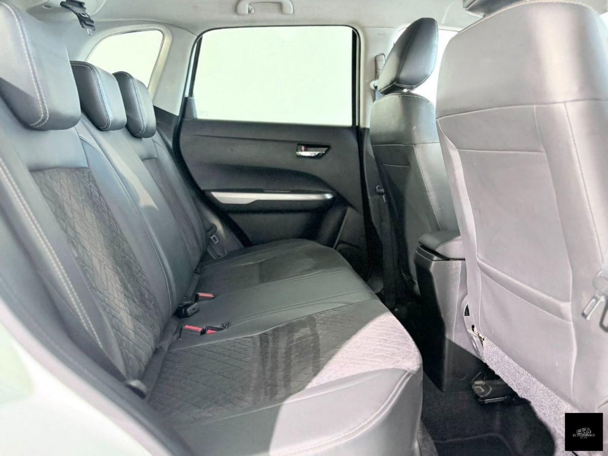 Suzuki Vitara 1.4 Boosterjet 4WD AllGrip Top (13)