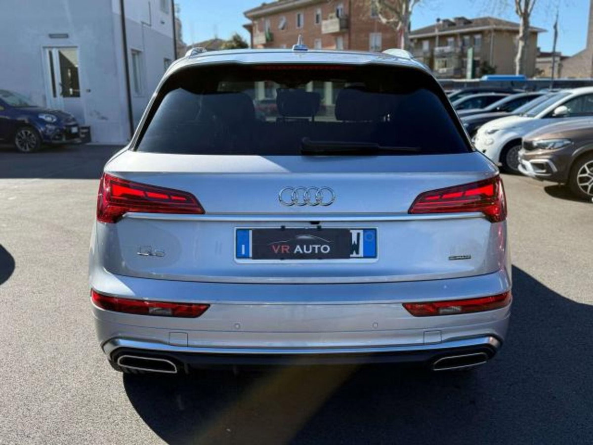 Audi Q5 40 2.0 tdi mhev 12V Identity Black quattro s-tronic (5)