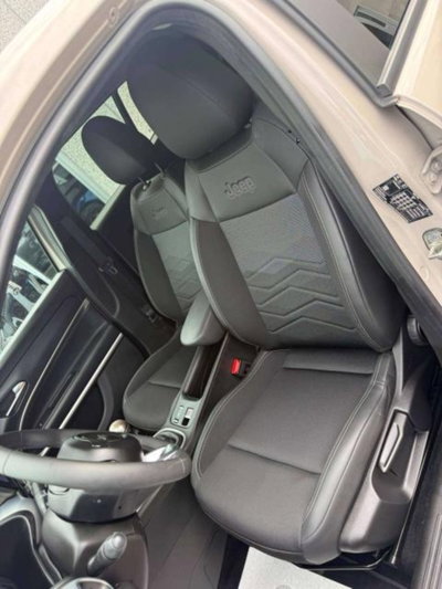 Jeep Avenger 1.2 turbo Summit fwd 100cv (7)