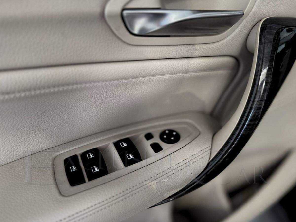 BMW Serie 1 5p. 118d 5p. Urban (17)