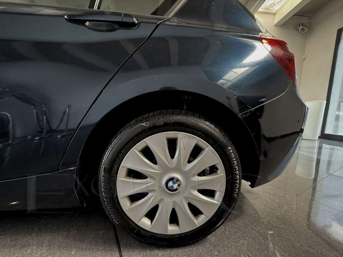 BMW Serie 1 5p. 118d 5p. Urban (7)